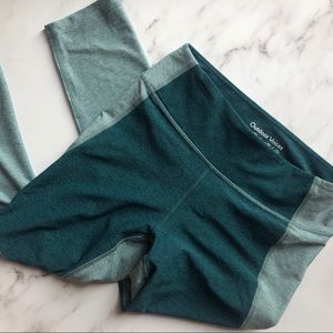 7/8 Two-Tone Outdoor Voices Leggings